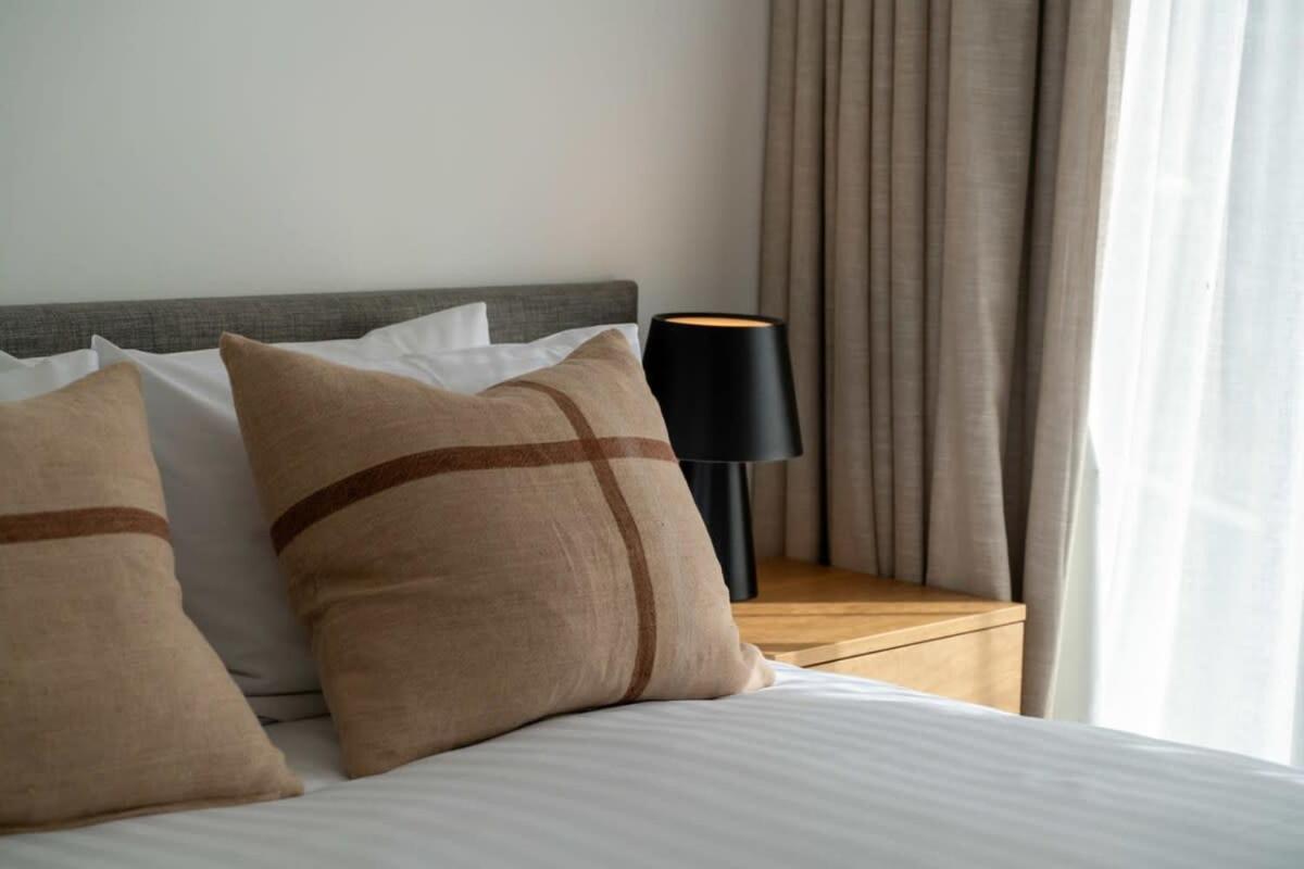 Alps And Lake Retreat Wanaka Albert Town エクステリア 写真