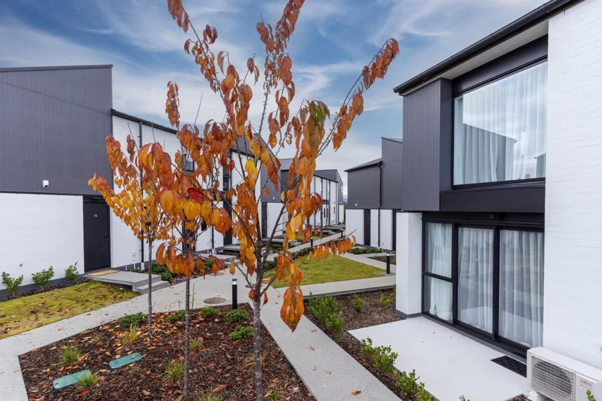 Alps And Lake Retreat Wanaka Albert Town エクステリア 写真