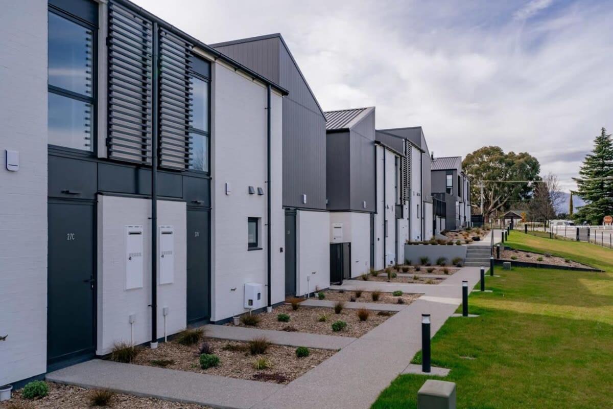 Alps And Lake Retreat Wanaka Albert Town エクステリア 写真