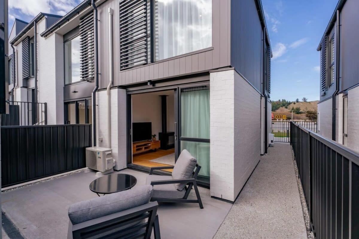 Alps And Lake Retreat Wanaka Albert Town エクステリア 写真
